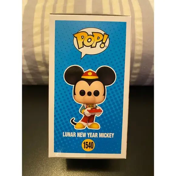 Funko Pop Disney:  Mickey And Friends - Lunar New Year Mickey - Picture 4 of 6